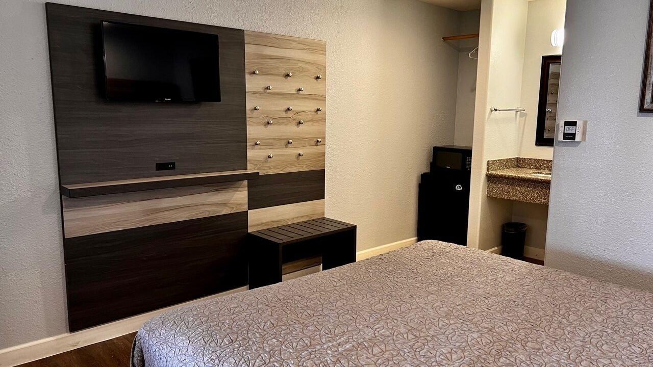 Bay Breeze Inn Оукланд Екстериор снимка