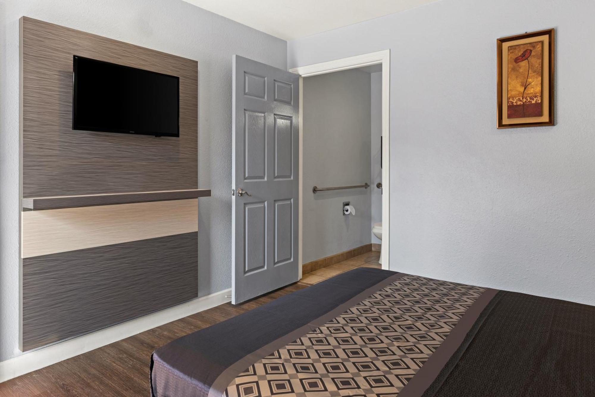 Bay Breeze Inn Оукланд Екстериор снимка
